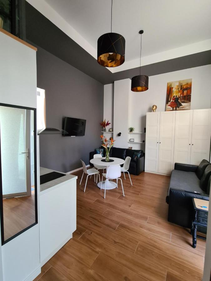 ולנסיה Hlius Brand New Apartments מראה חיצוני תמונה